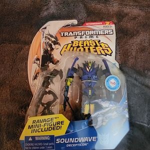 Transformers Prime Beast Hunters Soundwave, New in Box